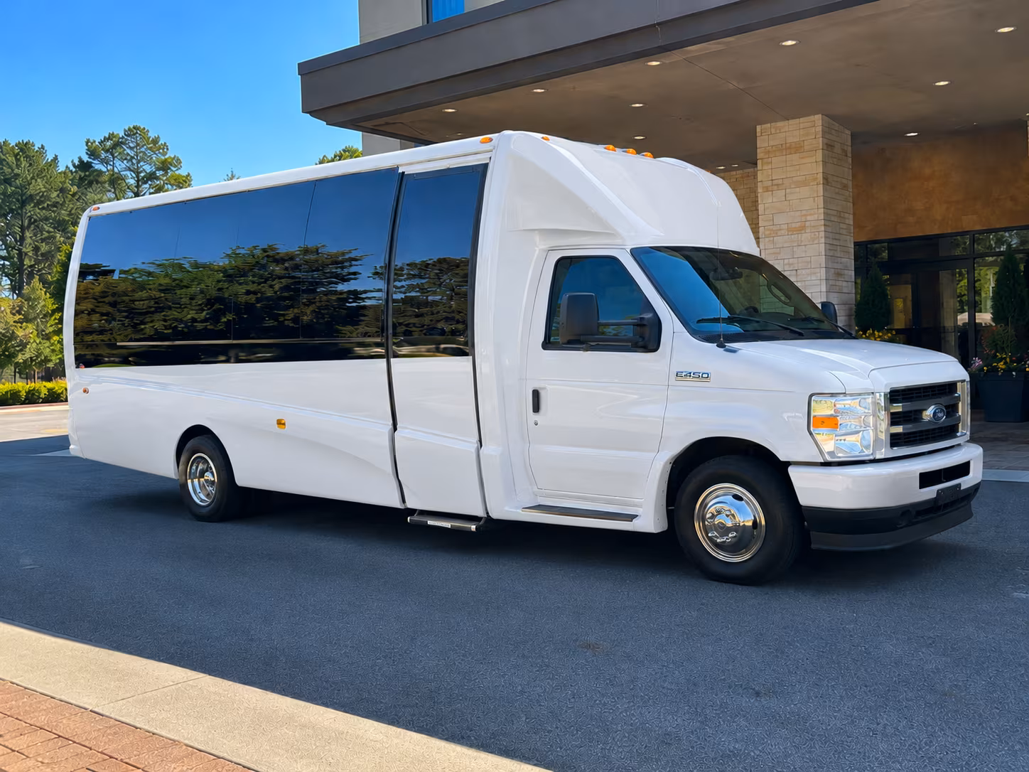 bus rentals for bands and performers traveling through centennial