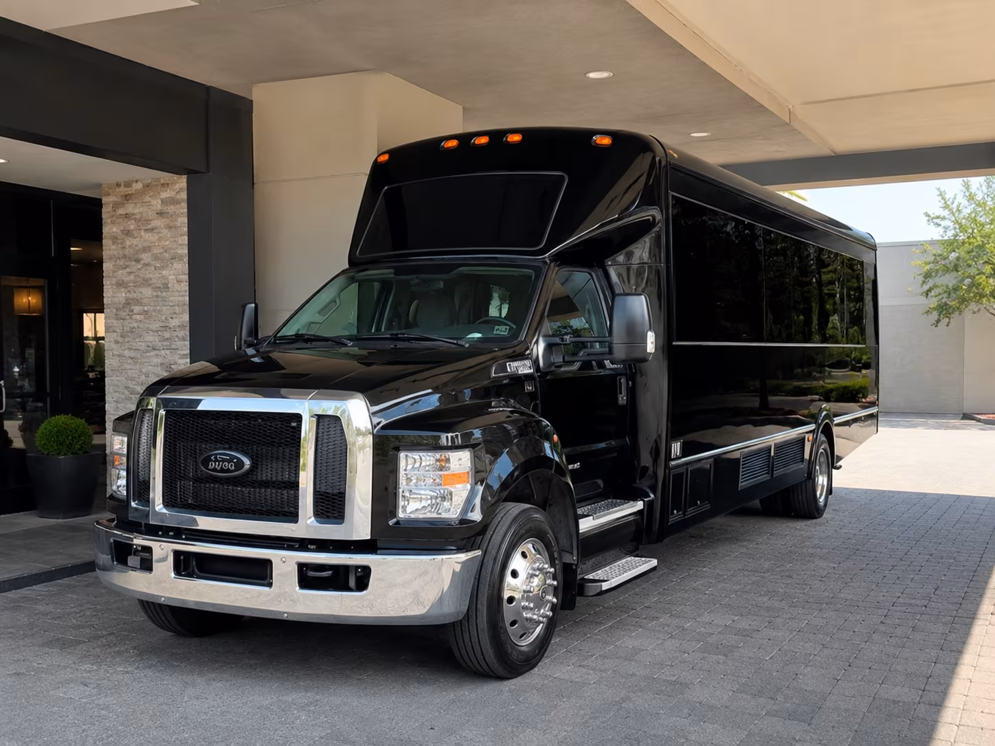 do extra stops add to the cost of a bus rental in centennial