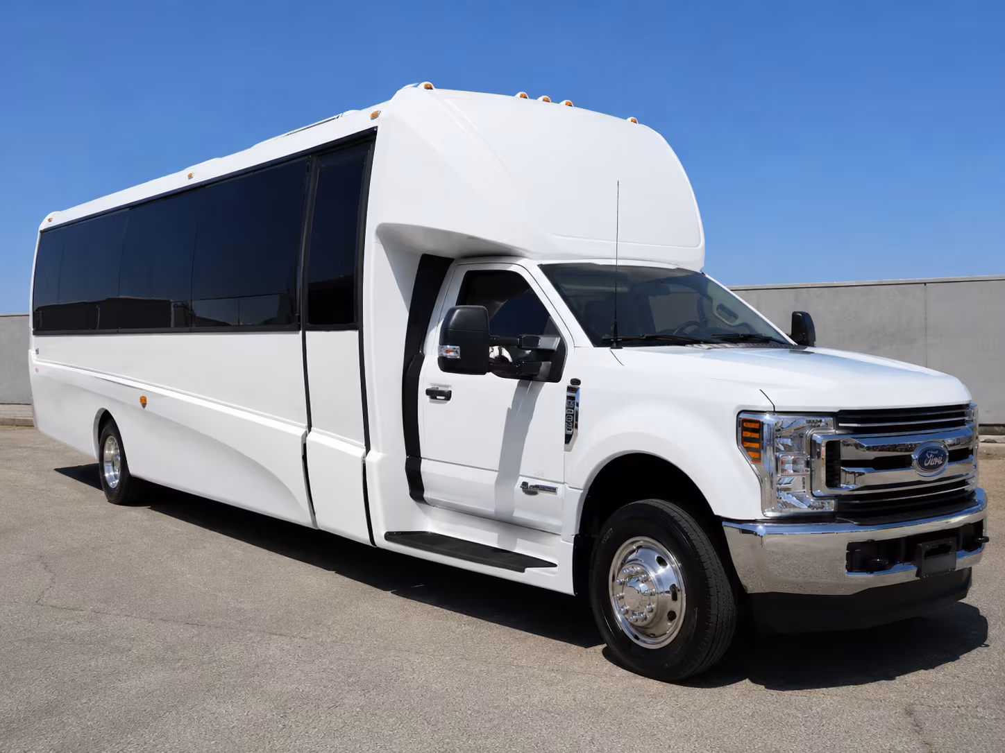 wedding guest buses and shuttle services in centennial
